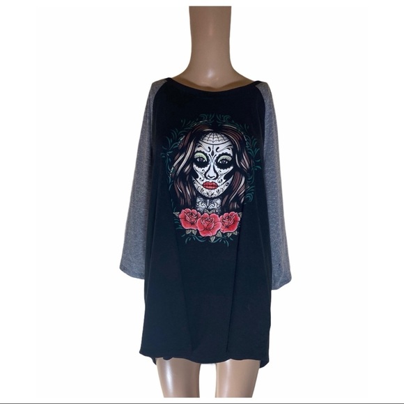 torrid Tops - Torrid Black and Gray Long Sleeve Tee with Sugar Skull Design